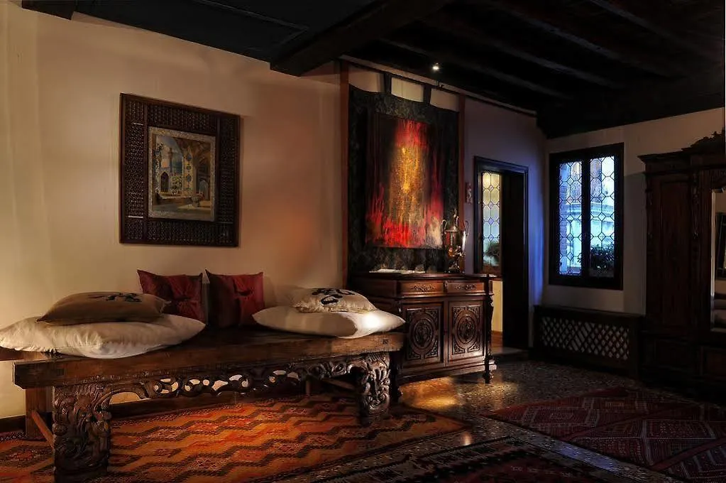 Novecento Boutique Hotel Venice 3*,